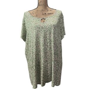 Emaline EC green pullover top with berries. Size 1X